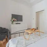 Independence With Balcony By Rent Апартаменты *