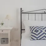 Independence With Balcony By Rent Апартаменты