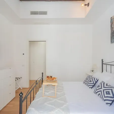 Independence With Balcony By Rent *