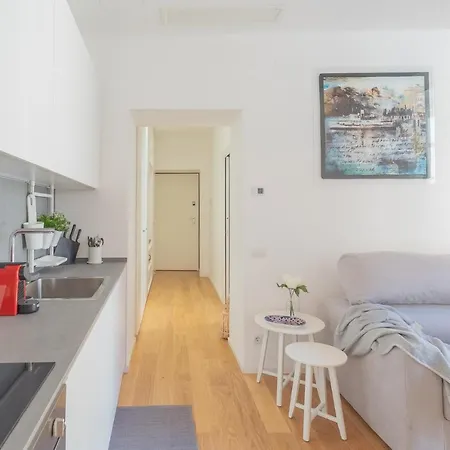 Independence With Balcony By Rent