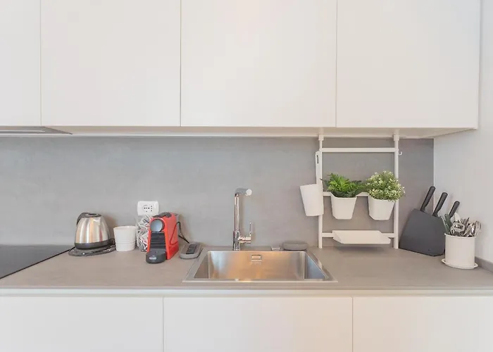 Апартаменты Independence With Balcony By Rent *