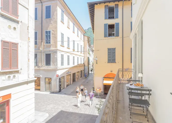 Appartamento Independence With Balcony By Rent Côme