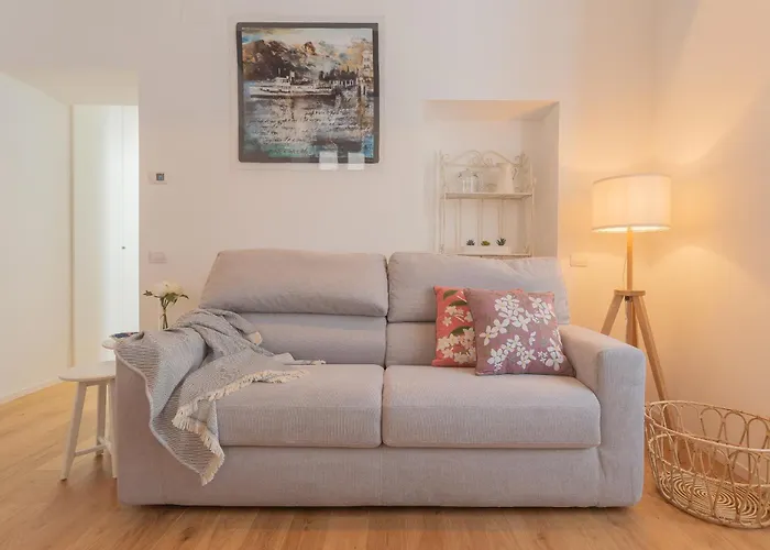 Independence With Balcony By Rent *