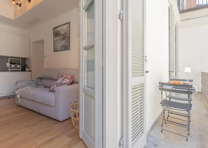 Independence With Balcony By Rent Appartement