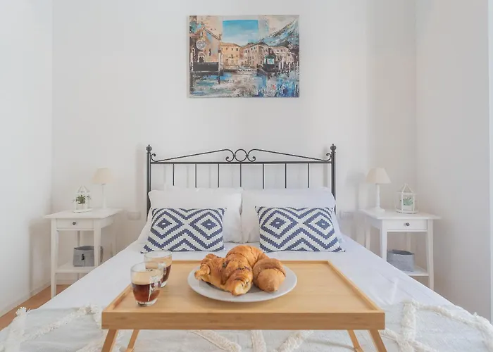 Appartement Independence With Balcony By Rent *