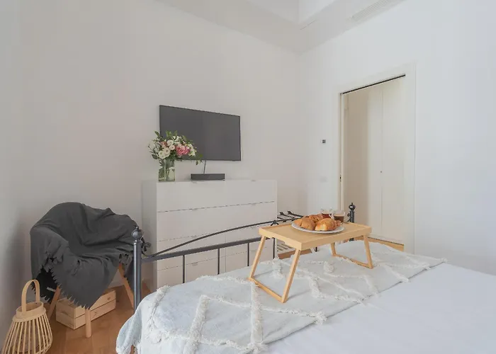 Independence With Balcony By Rent Апартаменты *