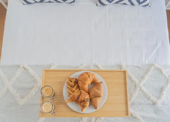 Independence With Balcony By Rent Апартаменты *